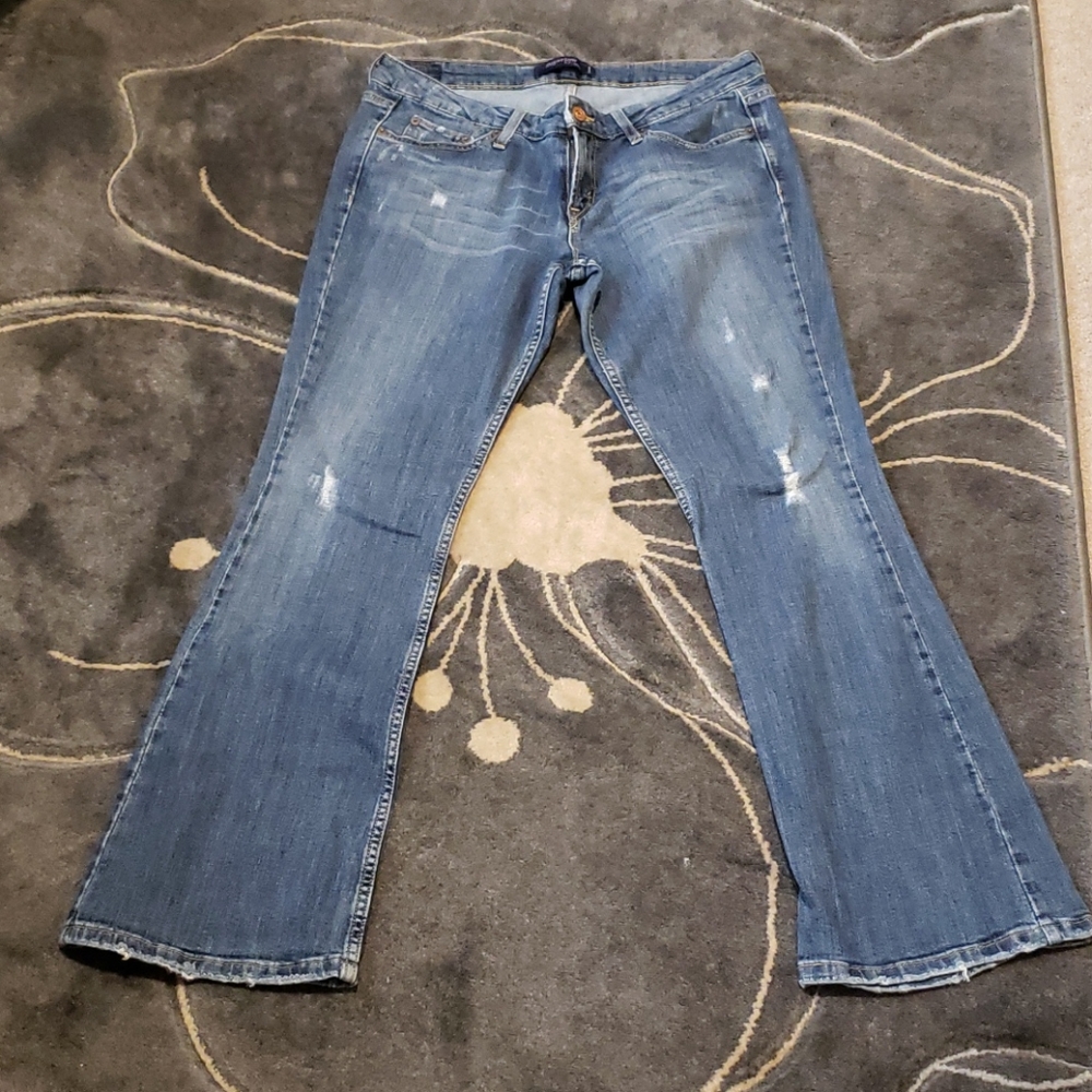 Levi's